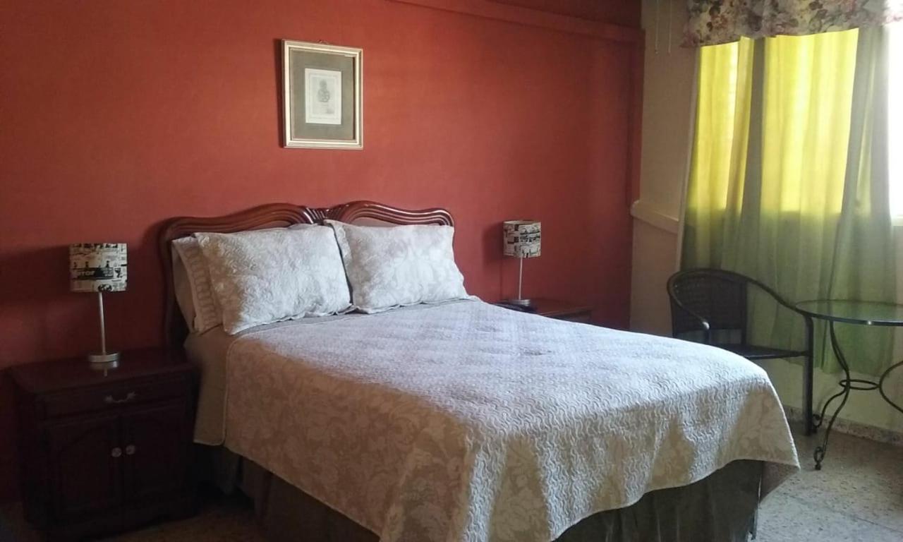 Hotel Casa San Benito à San Salvador Extérieur photo